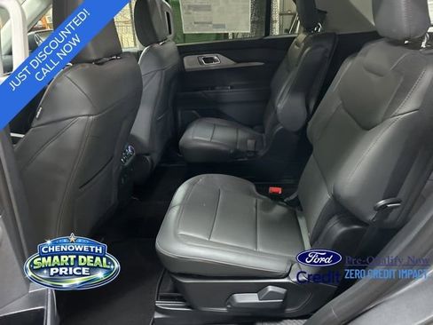 New 2026 Ford Explorer Active w/ Active Comfort Package image 18