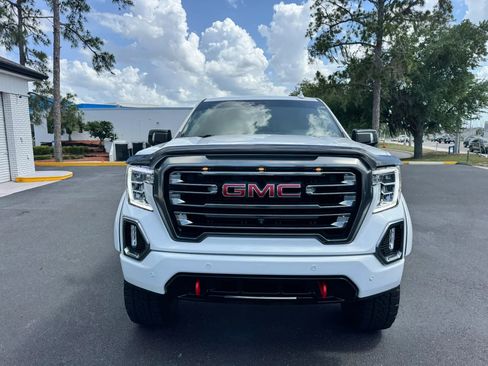 Used 2021 GMC Sierra 1500 AT4 w/ AT4 Premium Package AWD/4WD image 4