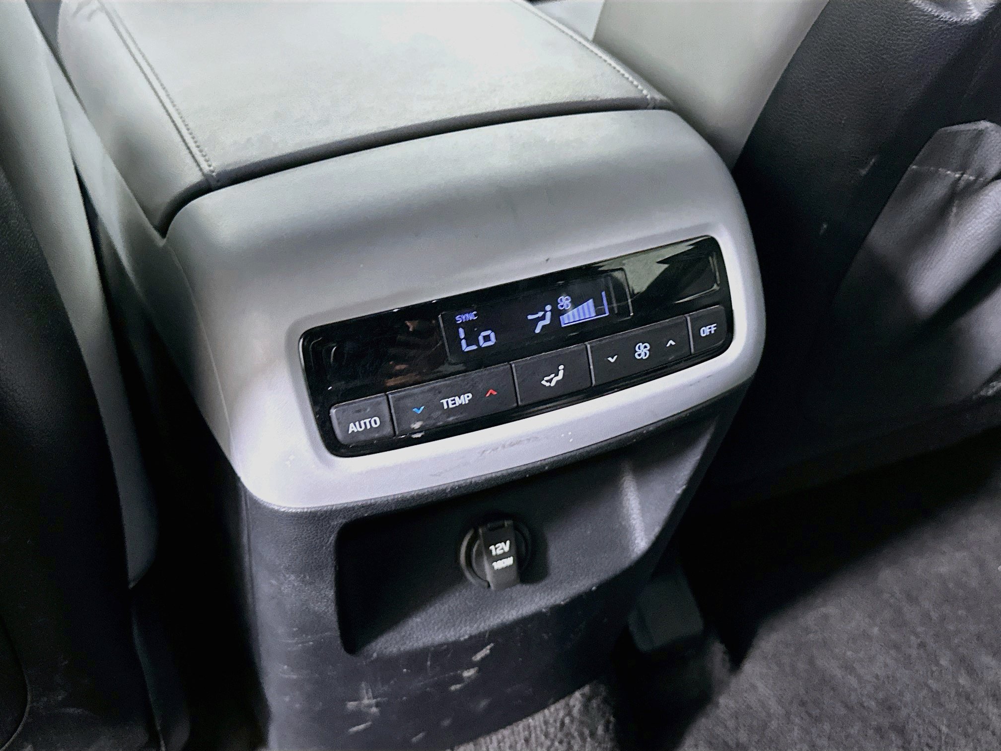 Used 2025 Hyundai Palisade SEL FWD image 27