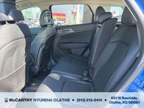 Used 2025 Kia Sportage EX w/ Premium Package FWD image 5