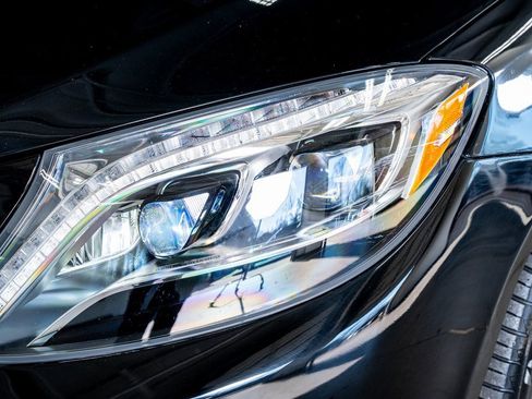 Used 2015 Mercedes-Benz S 550 Sedan image 13