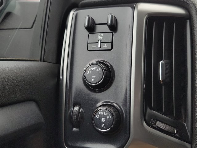 Used 2019 Chevrolet Silverado 1500 LT w/ All Star Edition AWD/4WD image 33