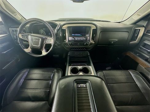 Used 2018 GMC Sierra 3500 Denali w/ Duramax Plus Package image 10