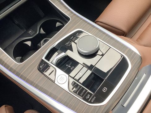 Certified 2024 BMW X5 xDrive40i w/ M Sport Package image 28