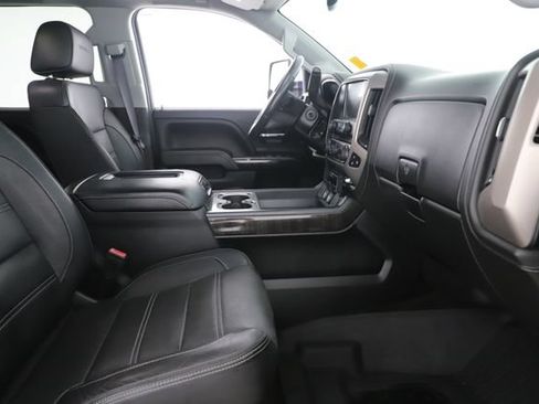 Used 2016 GMC Sierra 2500 Denali w/ Duramax Plus Package AWD/4WD image 29
