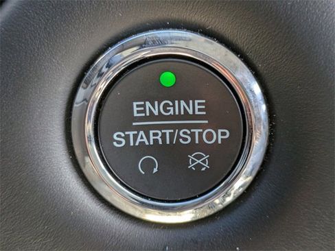 Used 2018 Ford Explorer Platinum image 29