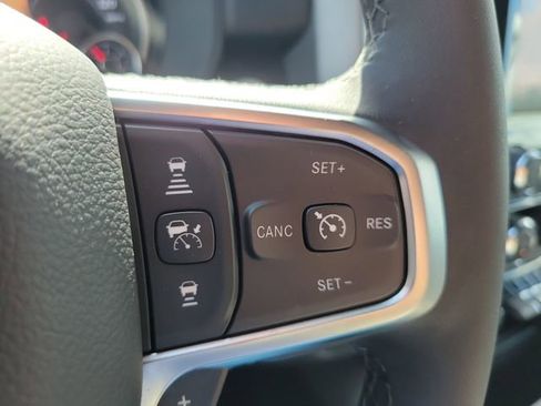 New 2026 RAM 1500 4x4 Crew Cab image 17