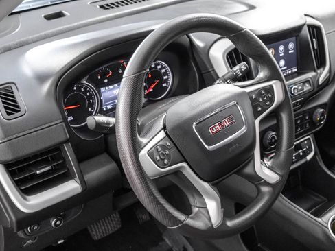 Used 2024 GMC Terrain SLE AWD/4WD image 33
