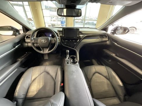 Used 2024 Toyota Camry XSE image 9