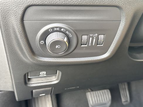 Used 2024 Jeep Grand Cherokee Summit w/ Adv Protech Group IV image 39