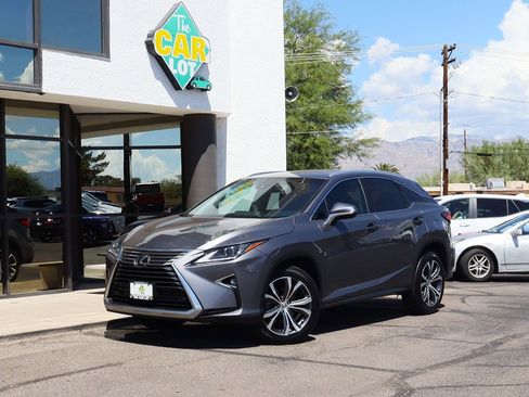 Used 2017 Lexus RX 350 FWD image 2