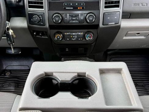 Used 2020 Ford F250 XL w/ Power Equipment Group RWD image 28