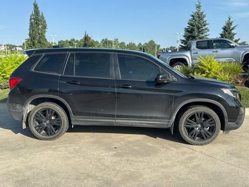 Used 2021 Honda Passport Sport image 2