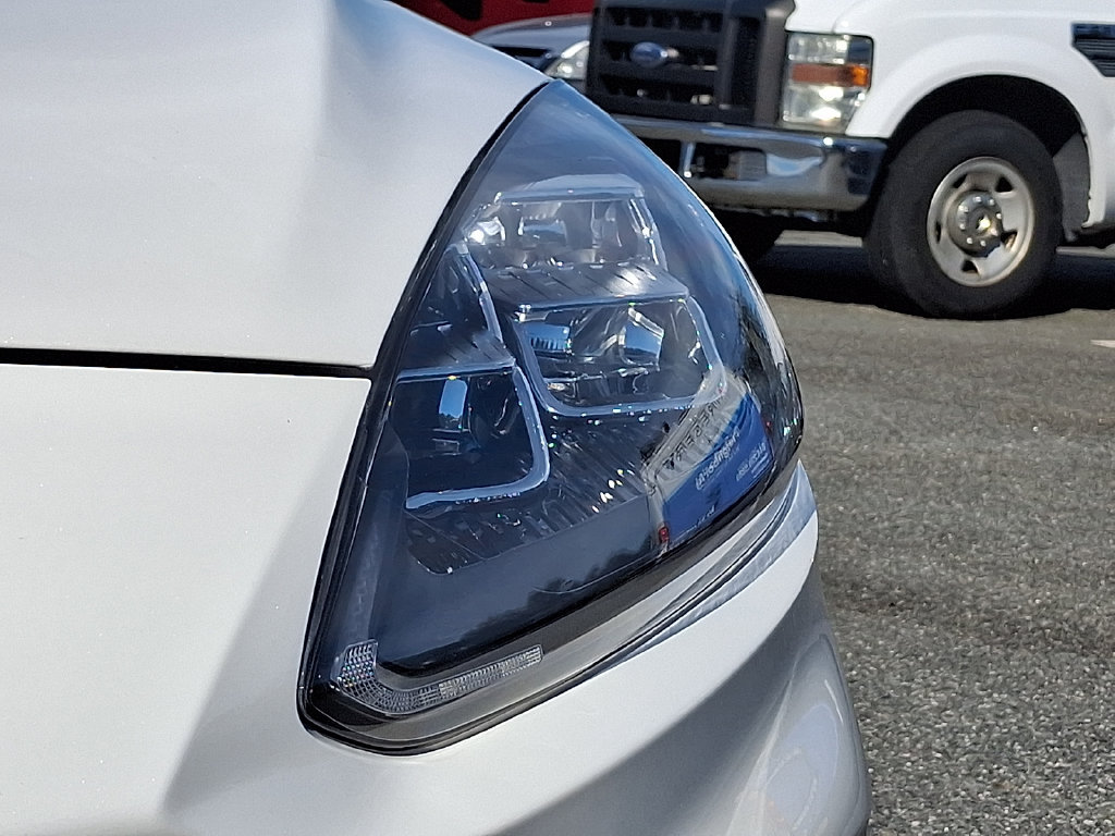 Used 2020 Ford Escape Titanium AWD/4WD image 8