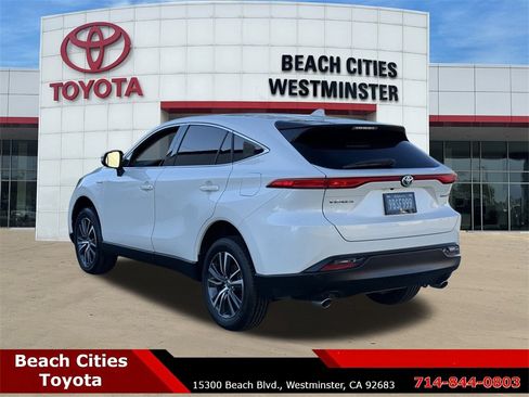 Certified 2021 Toyota Venza LE w/ Carpet Mat Package (TMS) image 8