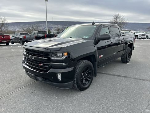 Used 2017 Chevrolet Silverado 1500 LTZ Z71 w/ Midnight Edition image 3