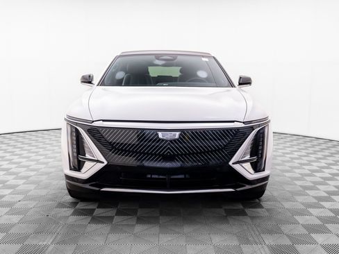 Certified 2024 Cadillac Lyriq Tech RWD image 9