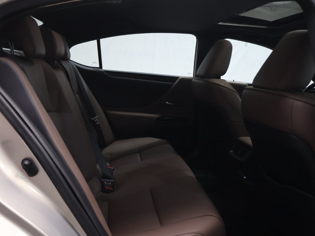Used 2023 Lexus ES 350 w/ Premium Package FWD image 12