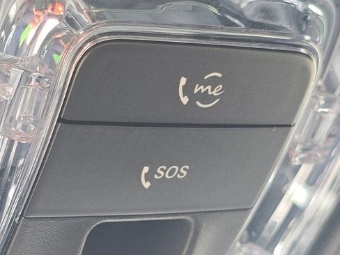 Used 2021 Mercedes-Benz CLA 250 4MATIC image 8