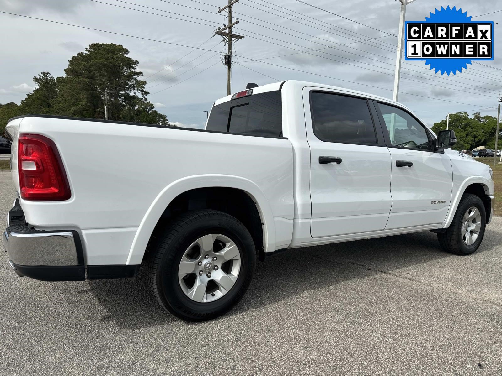Used 2025 RAM 1500 Big Horn AWD/4WD image 4