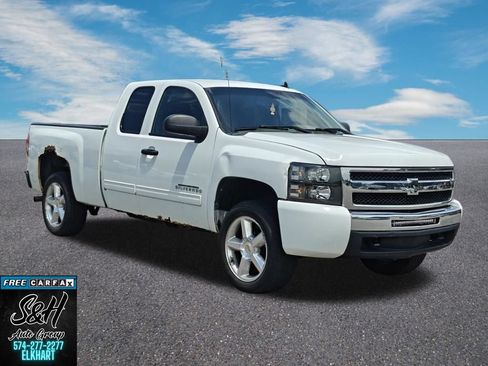 Used 2010 Chevrolet Silverado 1500 LS AWD/4WD image 3