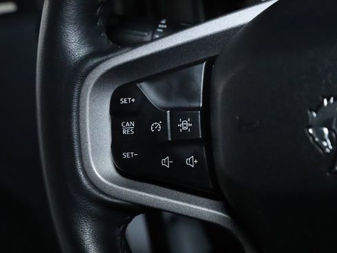 Used 2025 Ford Bronco Badlands image 33