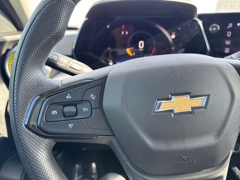 Used 2024 Chevrolet Trax LT image 39