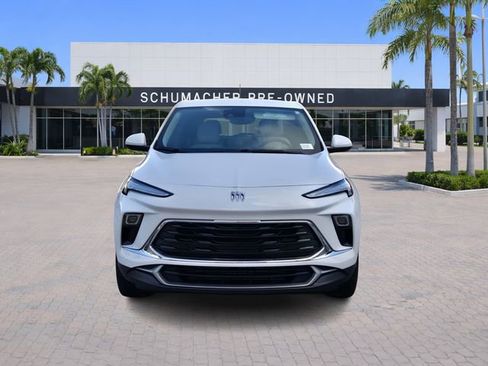 Used 2024 Buick Encore GX Preferred w/ Comfort Package image 2