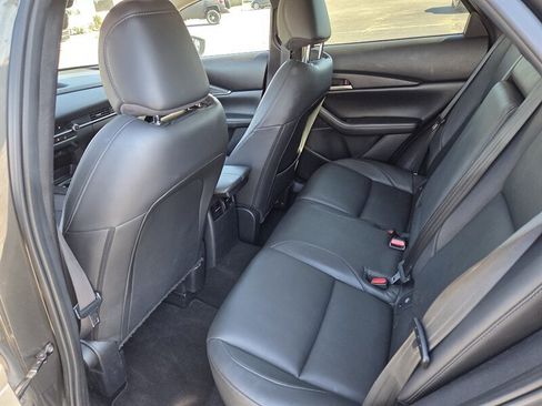 Used 2021 MAZDA CX-30 FWD 2.5 S w/ Select Package image 11