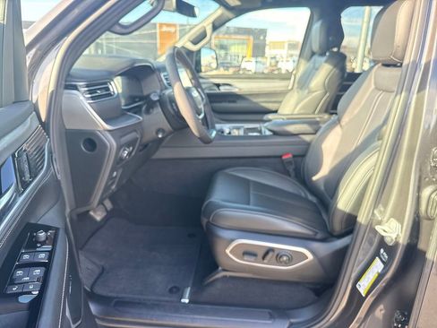 New 2026 Jeep Grand Wagoneer L 4WD image 25