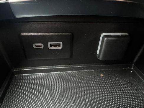 Used 2023 Buick Envision Preferred w/ Sport Touring Package image 36