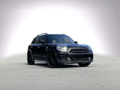 Used 2020 MINI Cooper Countryman S image 2
