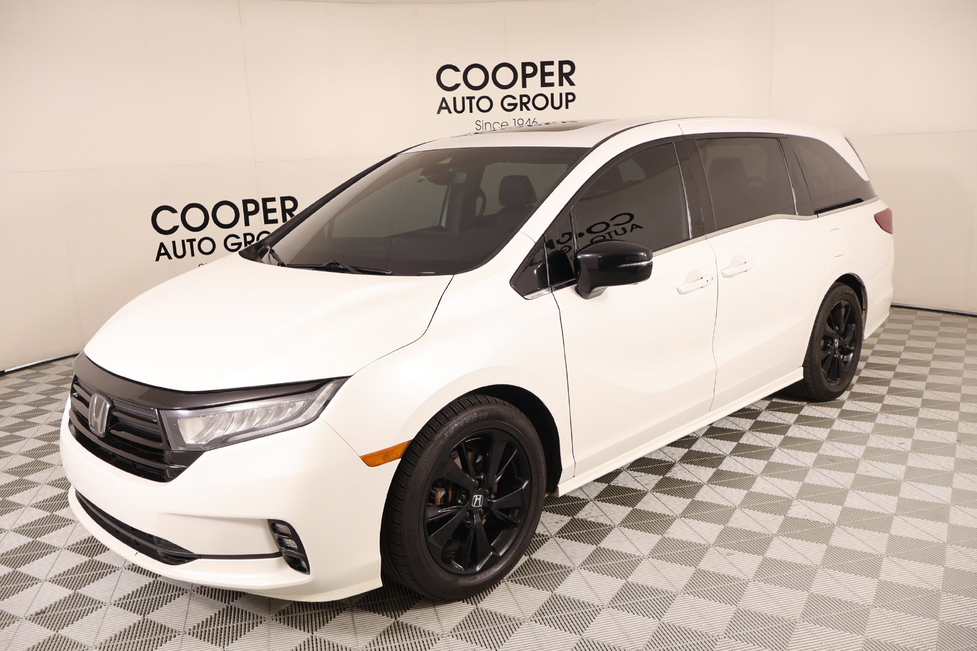 Used 2024 Honda Odyssey Sport image 9