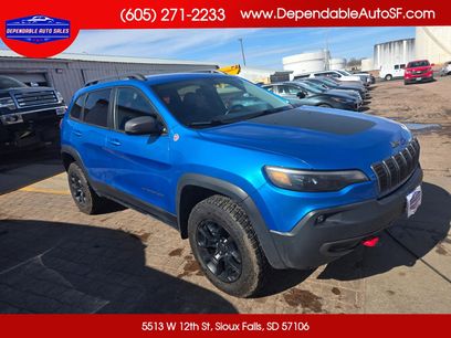 Used 2019 Jeep Cherokee Trailhawk