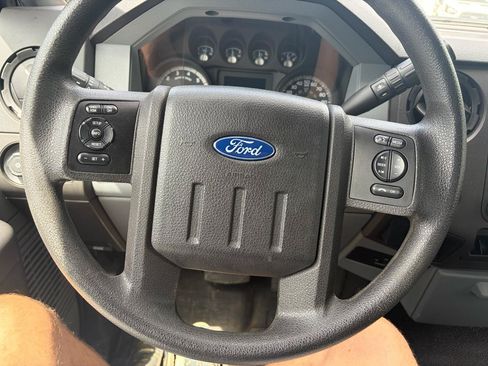 Used 2016 Ford F250 XL w/ XL Appearance Package AWD/4WD image 20