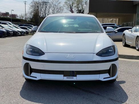 New 2025 Hyundai Ioniq 6 SEL RWD image 2