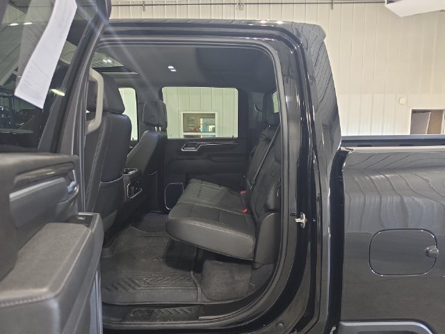 Used 2025 Chevrolet Silverado 3500 LTZ w/ LTZ Premium Package AWD/4WD image 25