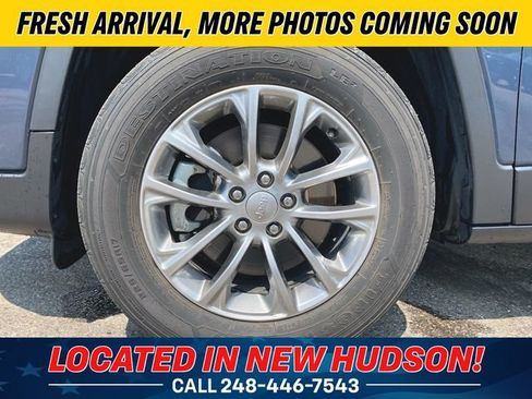Used 2021 Jeep Cherokee Latitude Lux w/ Sun & Sound Group AWD/4WD image 13