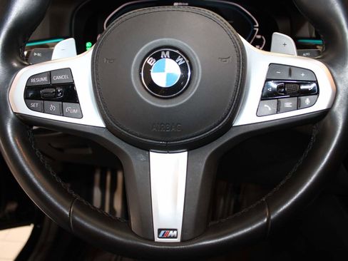 Used 2021 BMW 530e 530e w/ M Sport Package image 21