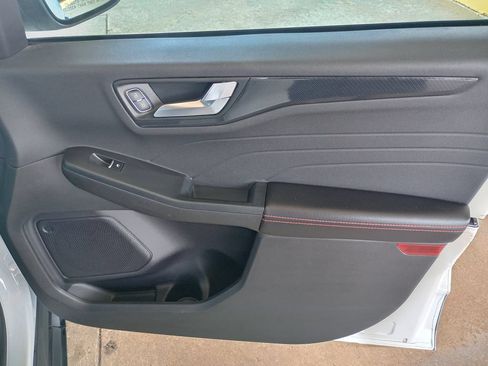 Used 2023 Ford Escape ST-Line w/ Tech Pack #1 FWD image 21