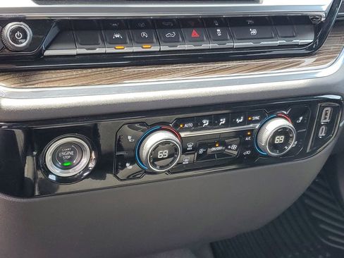 Certified 2024 Chevrolet Silverado 1500 LT AWD/4WD image 19