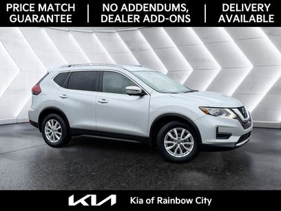 Used 2018 Nissan Rogue SV w/ Premium Package