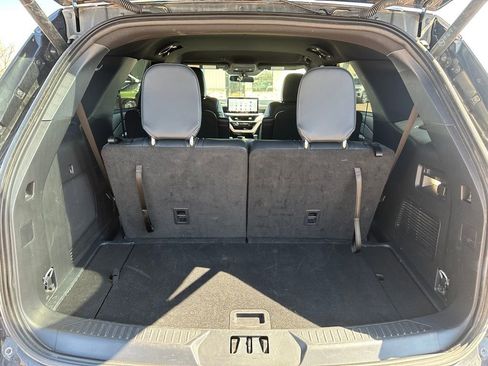 Used 2025 Ford Explorer ST-Line image 28