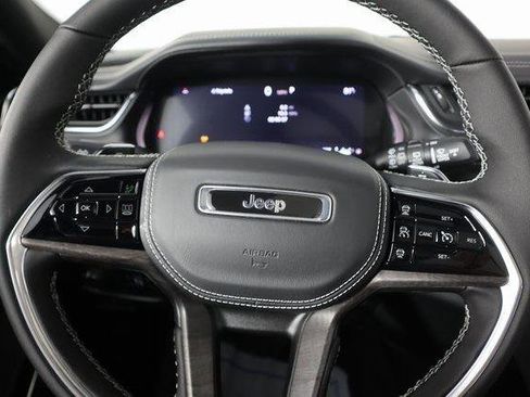 New 2025 Jeep Grand Cherokee Overland w/ Luxury Tech Group IV image 10