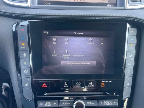 Used 2020 INFINITI QX50 Luxe w/ Navigation Package AWD/4WD image 19