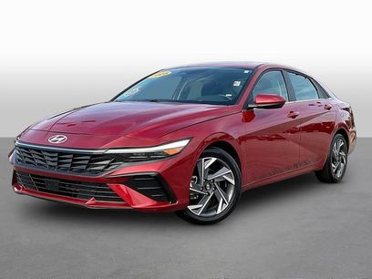 Used 2025 Hyundai Elantra SEL