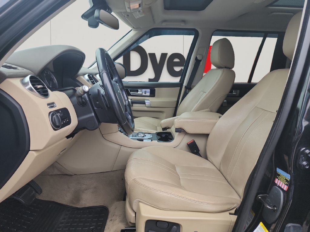 Used 2016 Land Rover LR4 HSE AWD/4WD image 10