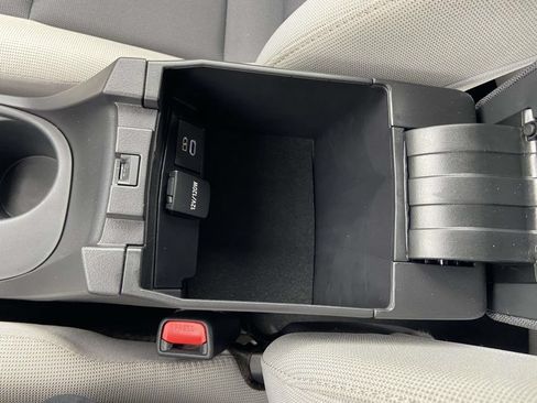 Used 2025 Toyota Corolla LE FWD image 26