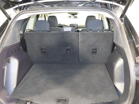 Used 2022 Ford Escape SE w/ SE Sport Appearance Package image 46