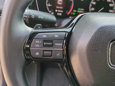 Used 2025 Honda Civic Sport image 17